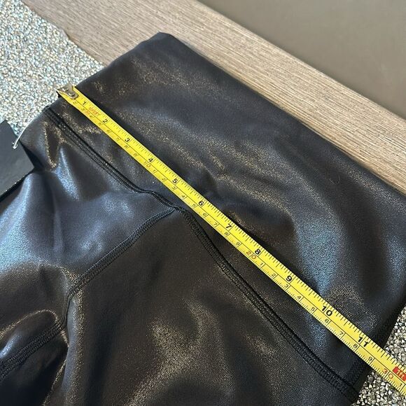Lululemon Wunder Train High-Rise Tight 28" Foil size 4 NWT Black‎ - Picture 5 of 6